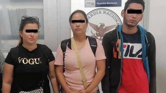 Detienen a cubanos en aeropuerto con $50 mil Detienen a cubanos en aeropuerto con $50 mil