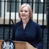 Liz Truss renuncia como primera ministra del Reino Unido tras 45 días en el cargo 