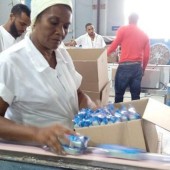 Producción de jabones en Cuba