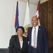 reunión entre el funcionario de la embajada Norteamericana en Cuba, Sr. Xavier Billingsley