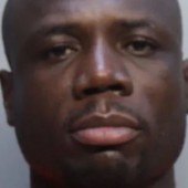 Exboxeador profesional acusado de planear tiroteo masivo en Miami