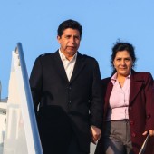 Pedro Castillo y su esposa, en una gira presidencial