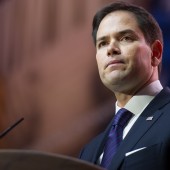 Senador Rubio pide al gobierno de EEUU rechazar conexión con Cuba mediante cable submarino