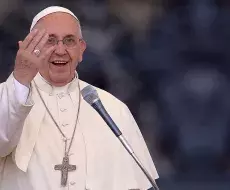 Papa Francisco pone en oración a las víctimas del Saratoga