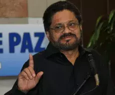 Iván Márquez durante diálogos de paz en La Habana. Foto: Archivo de Cubadebate
