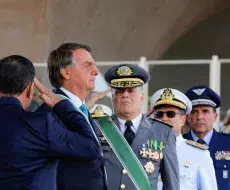 Bolsonaro convoca reunión urgente con militares tras informe que no excluye &quot;inconsistencias&quot; en elecciones de Brasil