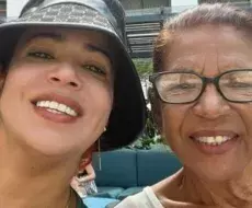 Cuqui la Mora con su madre en Dominicana