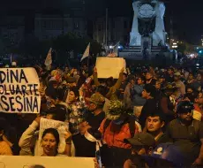 Perú extiende el estado de emergencia mientras continúan las protestas violentas