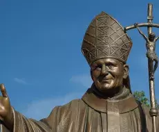 Monumento al papa Juan Pablo II en Cuba
