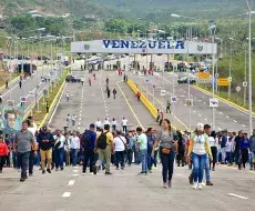 Colombia y Venezuela reabren por completo sus fronteras terrestres