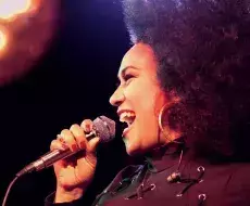 Aymée Nuviola, cantante cubana