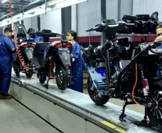 Más de 23 mil motos y triciclos eléctricos fueron ensamblados y producidos en Cuba entre 2020 y 2022