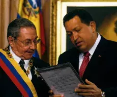 Raúl Castro visita Venezuela a 10 años de la muerte del dictador Hugo Chávez