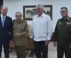Cúpula castrista junto al General de Ejército Nikolai Patrushev, secretario del Consejo de Seguridad de Rusia