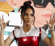 Natti Natasha enseña todo frente a la Torre Eiffel y Raphy Pina envía mensaje desde la cárcel
