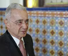 Uribe sobre Salud cubana: “Una cosa es la propaganda comunista, otra la realidad miserable del pueblo”