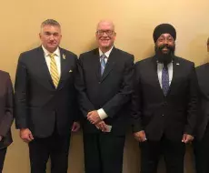 Delegación cubana en el Parlamento de Canadá