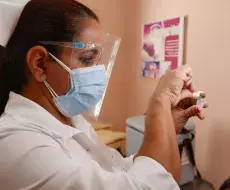 Enfermera cubana durante crisis del Covid en la isla