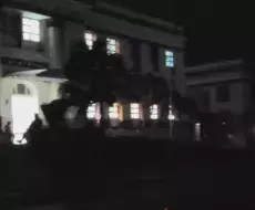 Oscuridad frente a hospital habanaero