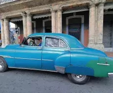 Almendrones en La Habana