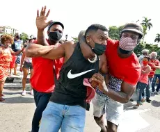 Las personas afrodescendientes han recibido sanciones más severas por protestar el 11J