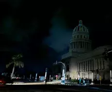 Fotografía del Capitolio a oscuras durante un apagón en La Habana (Cuba). Archivo.