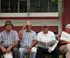 Ancianos en Cuba/Foto de archivo