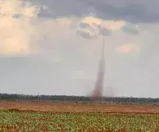 Tornado en Güira de Melena, en la provincia de Artemisa.