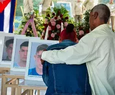 Los familiares de las víctimas de la explosión en una unidad militar no podrán recuperar sus cuerpos