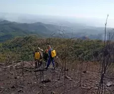 Incendio forestal en el área protegida de Topes de Collantes