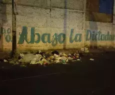 Aparecen carteles contra la dictadura cubana en Perú