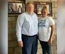 Hammer junto a la expresa política Donaida Pérez Paseiro