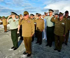 Alto cargo del Ejército nicaragüense de visita en la isla