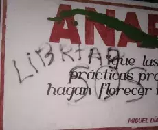 Carteles contra el régimen en San Antonio de los Baños, Artemisa.