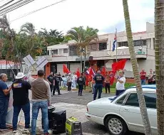 Cubanos en protesta en Costa Rica.
