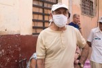 Ancianos hacen cola en Cuba