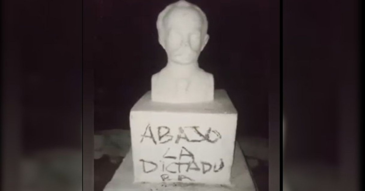 Aparecen carteles contra la dictadura en varias zonas de La Habana