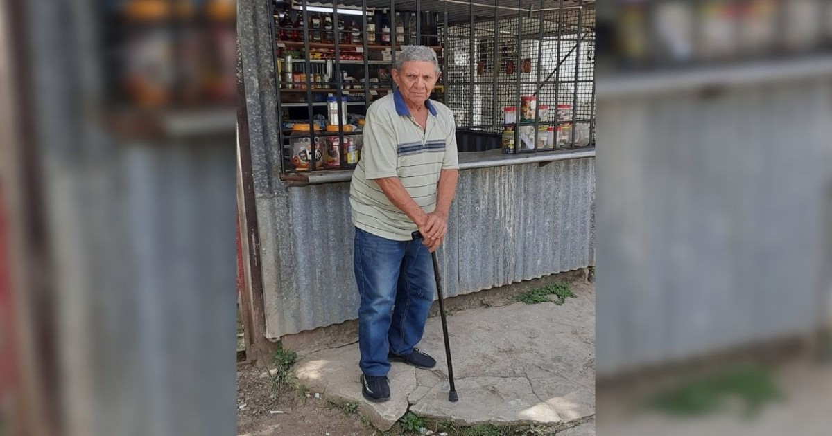 21 mil pesos de multa a anciano cubano por vender fosforeras y pegamento